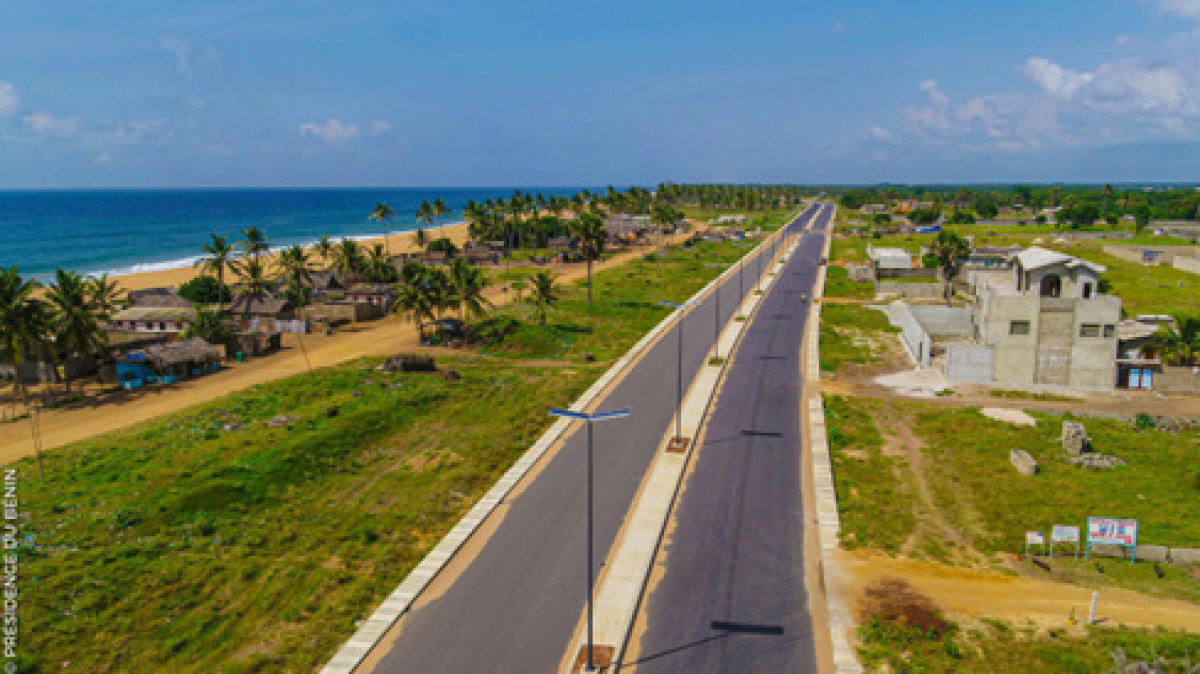 Route des pêches :Le Bénin lance le démantèlement des constructions précaires