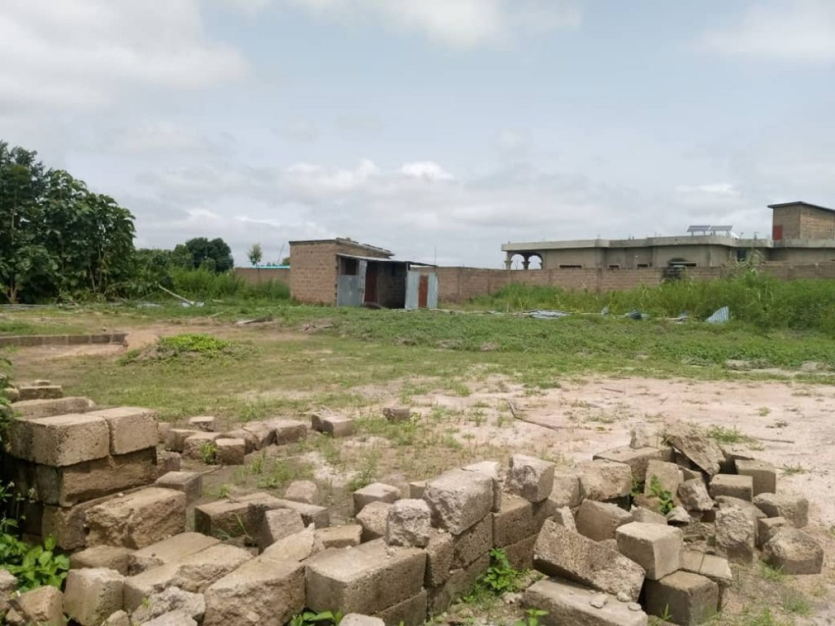 RELIGION A PARAKOU : L&rsquo;église qui a agressé un magistrat rasée par la colère