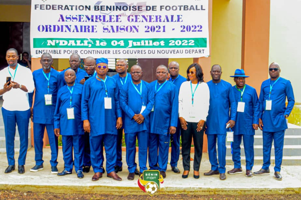 ASSEMBLÉE GÉNÉRALE ORDINAIRE STATUTAIRE DE LA FBF DANS LE BORGOU : Une première, N’Dali et Francis Gbian honorés .Les dates de la saison 22-23 connues