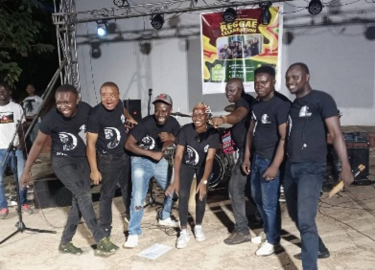 Concert live en honneur de Bob Marley à Parakou: l&rsquo;orchestre Eclissma célèbre l&rsquo;unité et l&rsquo;amour