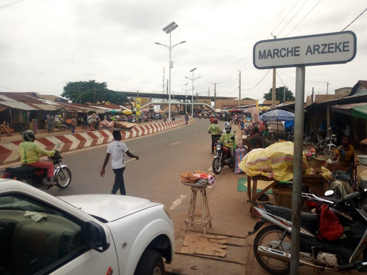 MARCHE INTERNATIONAL ARZEKE : Un géant pôle d’intégration sous régionale à Parakou  . Sa géographie, son histoire, ses atouts, les problèmes de sa gestion