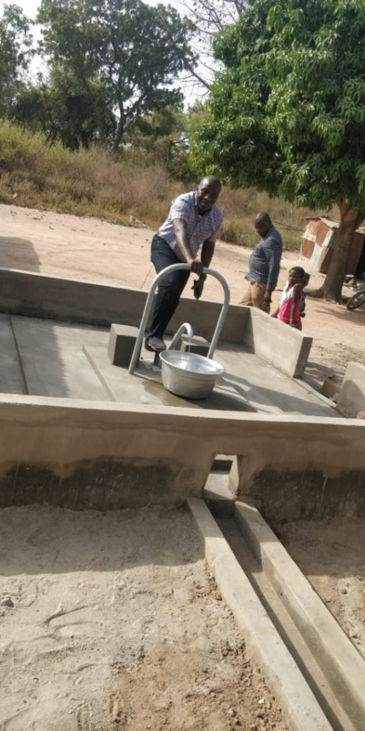 PARAKOU/GRÂCE À L’ASSOCIATION PALMIER-BENIN : Dama Gah doté de Pompe à Motricité Humaine et de latrines