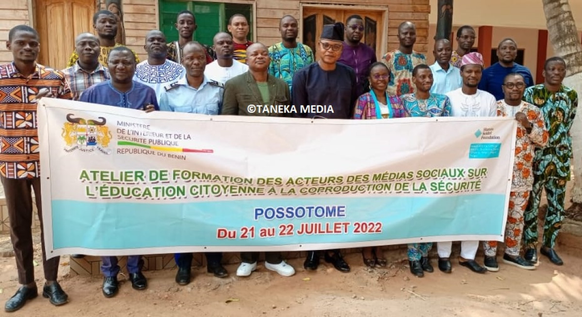 COPRODUCTION DE LA SÉCURITÉ AU BÉNIN Journalistes et web activistes outillés