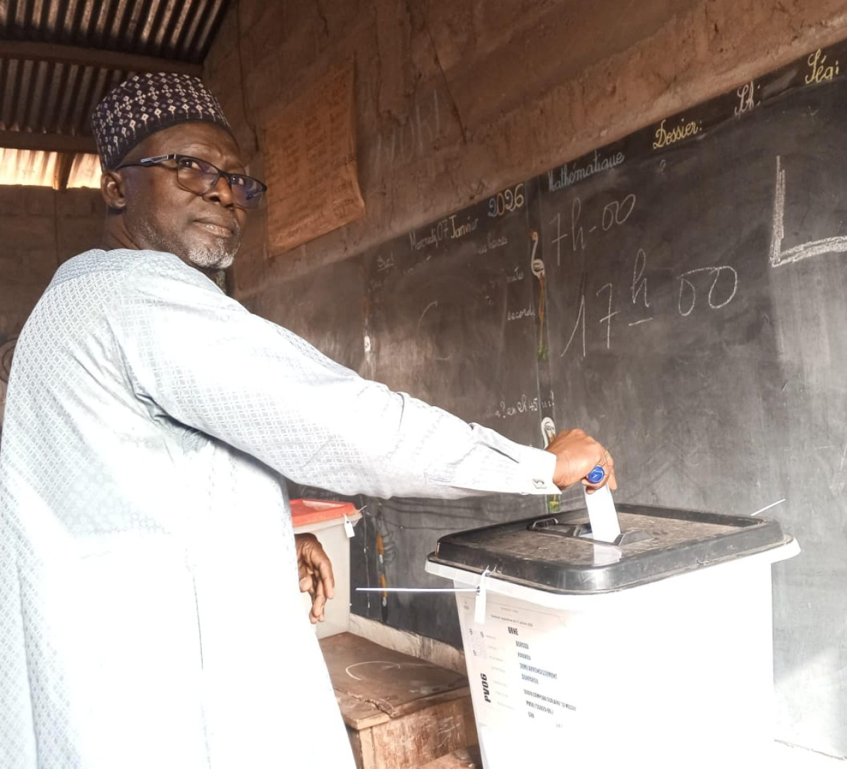 Parakou/Élections couplées de ce dimanche 11 janvier 2026: Inoussa Zimé Chabi accomplit son devoir civique et appelle les populations à voter dans le calme