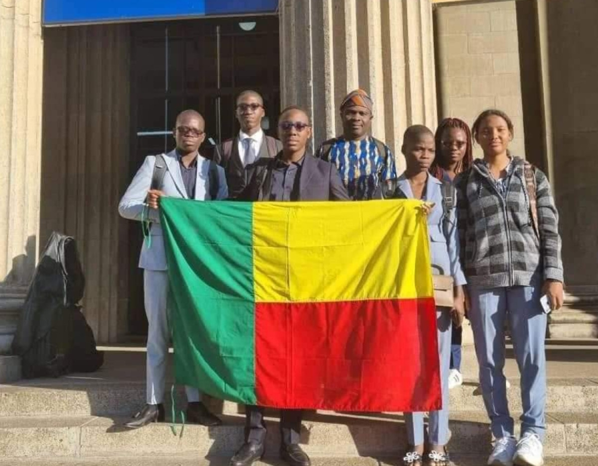 OLYMPIADES PAN-AFRICAINES DE MATHÉMATIQUES EN AFRIQUE DU SUD :  Le Bénin remporte plusieurs médailles 