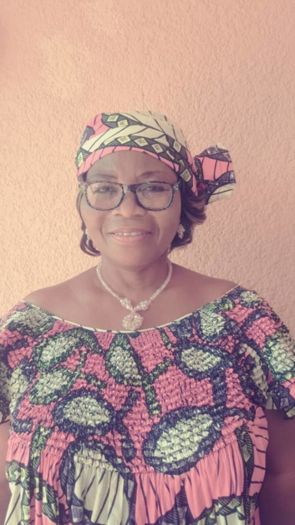 ZOOM SUR LA VIE PROFESSIONNELLE D’UN ANCIEN AGENT DU TRÉSOR : Charlotte M’pinti retrace les moments forts de sa carrière