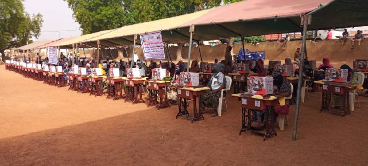 DISTRIBUTION GRATUITE DES MACHINES A COUDRE AUX FEMMES COUTURIERES DÉMUNIES DE DJOUGOU : L&rsquo;association Alfa Taaka fait œuvre utile