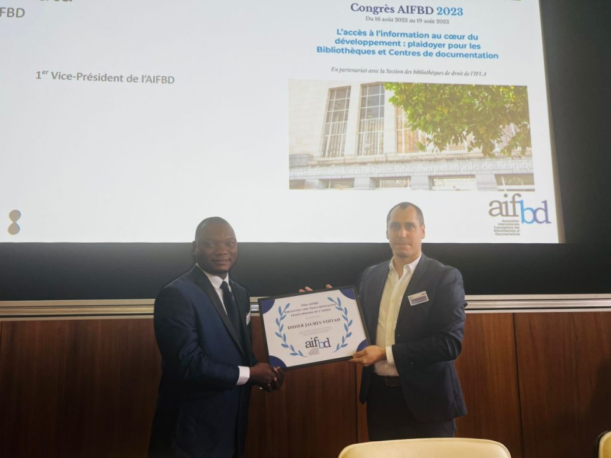 PRIX DU MEILLEUR BIBLIOTHÉCAIRE AIFBD 2023 : Didier Jaurès Voïtan distingué . Une fierté pour le Bénin et l’Afrique