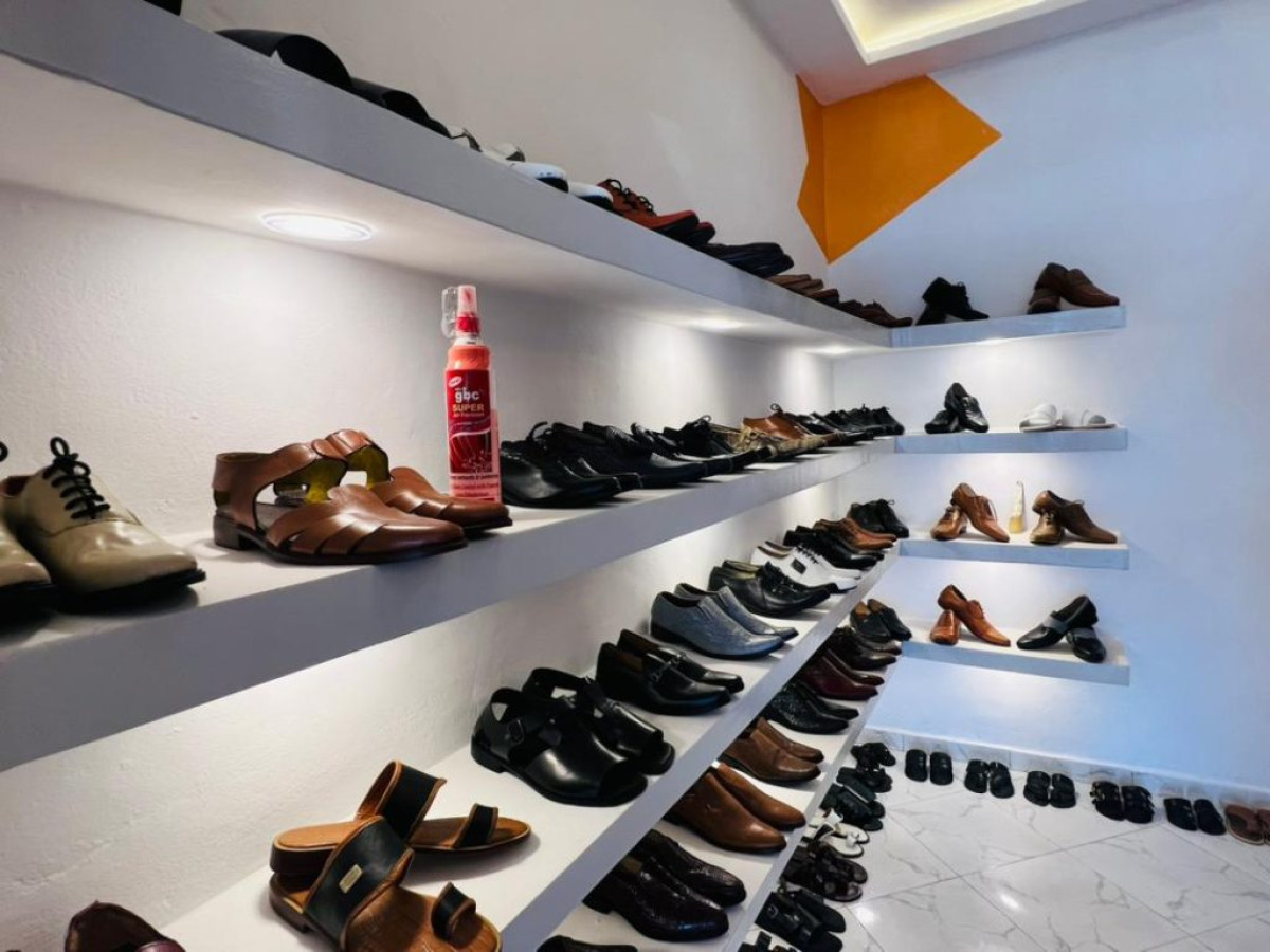 PARAKOU : Pharaon Km ouvre une nouvelle boutique de vente de chaussures