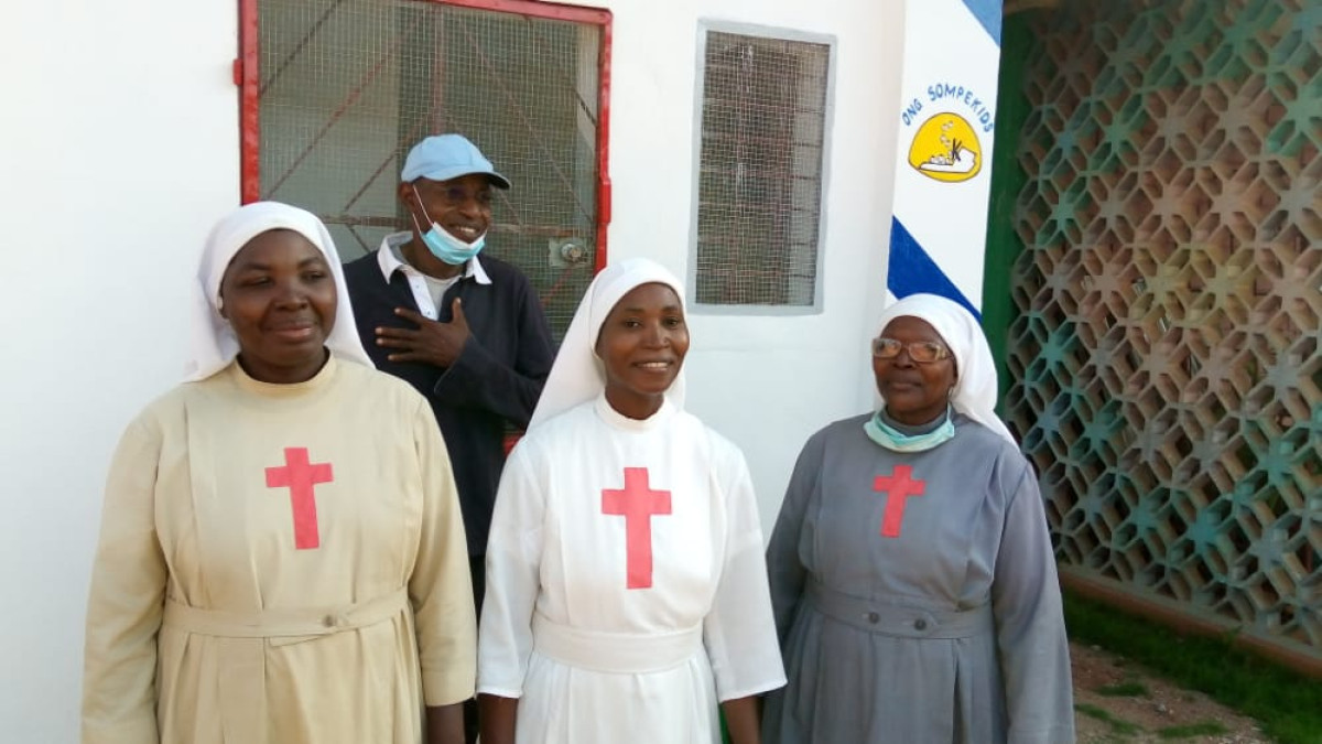 CONSTRUCTION D’UNE CENTRALE PHOTOVOLTAÏQUE AU FOYER ST CAMILLE DE ZINVIE : Quand l’Ong Sompekids apparaît, l’obscurité disparaît