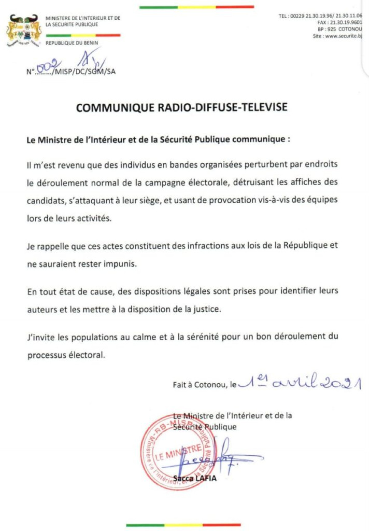 DESTRUCTION DES AFFICHES DES CANDIDATS ET ATTAQUE À LEUR SIÈGE : Le ministre Sacca Lafia met en garde les semeurs de troubles