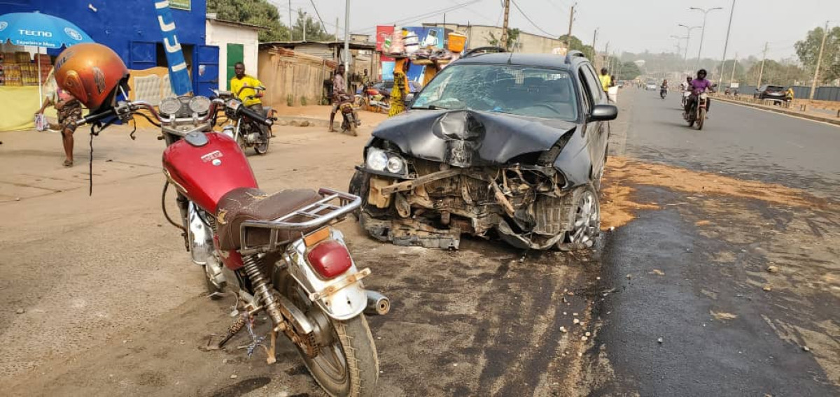 PARAKOU : Un accident de circulation fait de nombreux dégâts