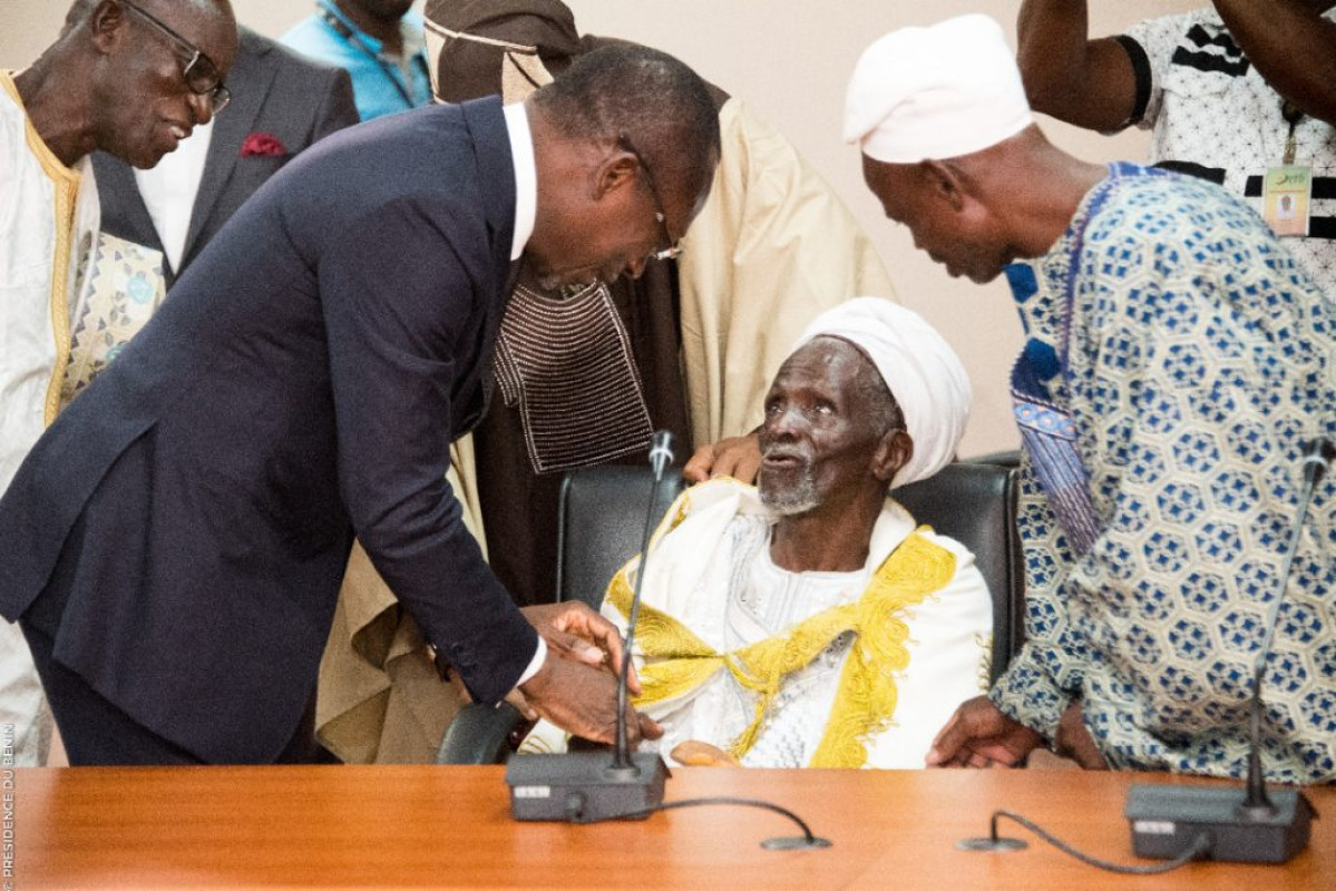 APRES LA RENCONTRE DE LA DÉLÉGATION DE TCHAOUROU AVEC BONI YAYI, L’He Bagoudou annonce une autre rencontre avec Patrice Talon ce soir