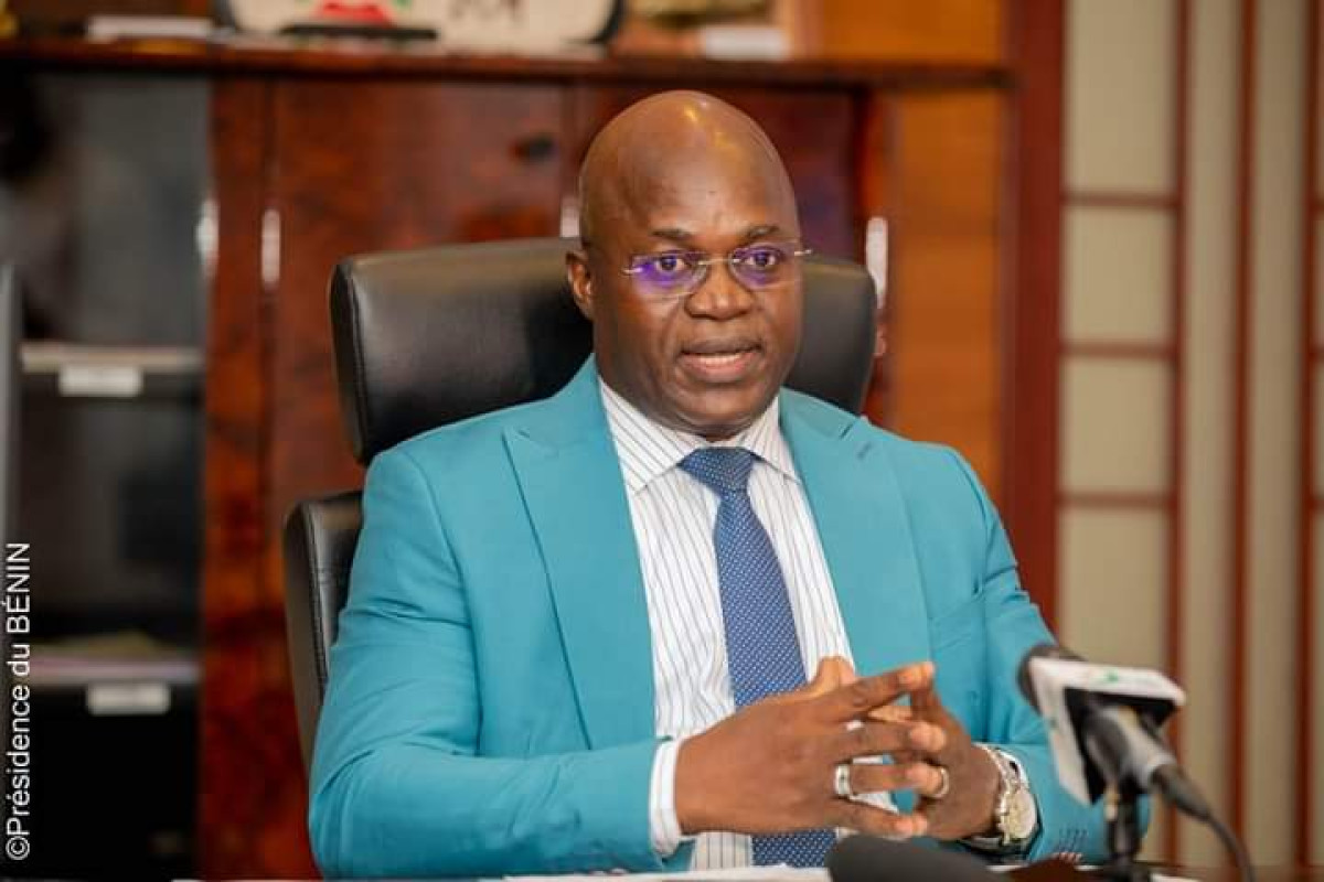 ÉDUCATION AU BÉNIN : Kouaro Yves Chabi interdit à nouveau le châtiment corporel  .L&rsquo;affichage du règlement intérieur obligatoire dans les collèges