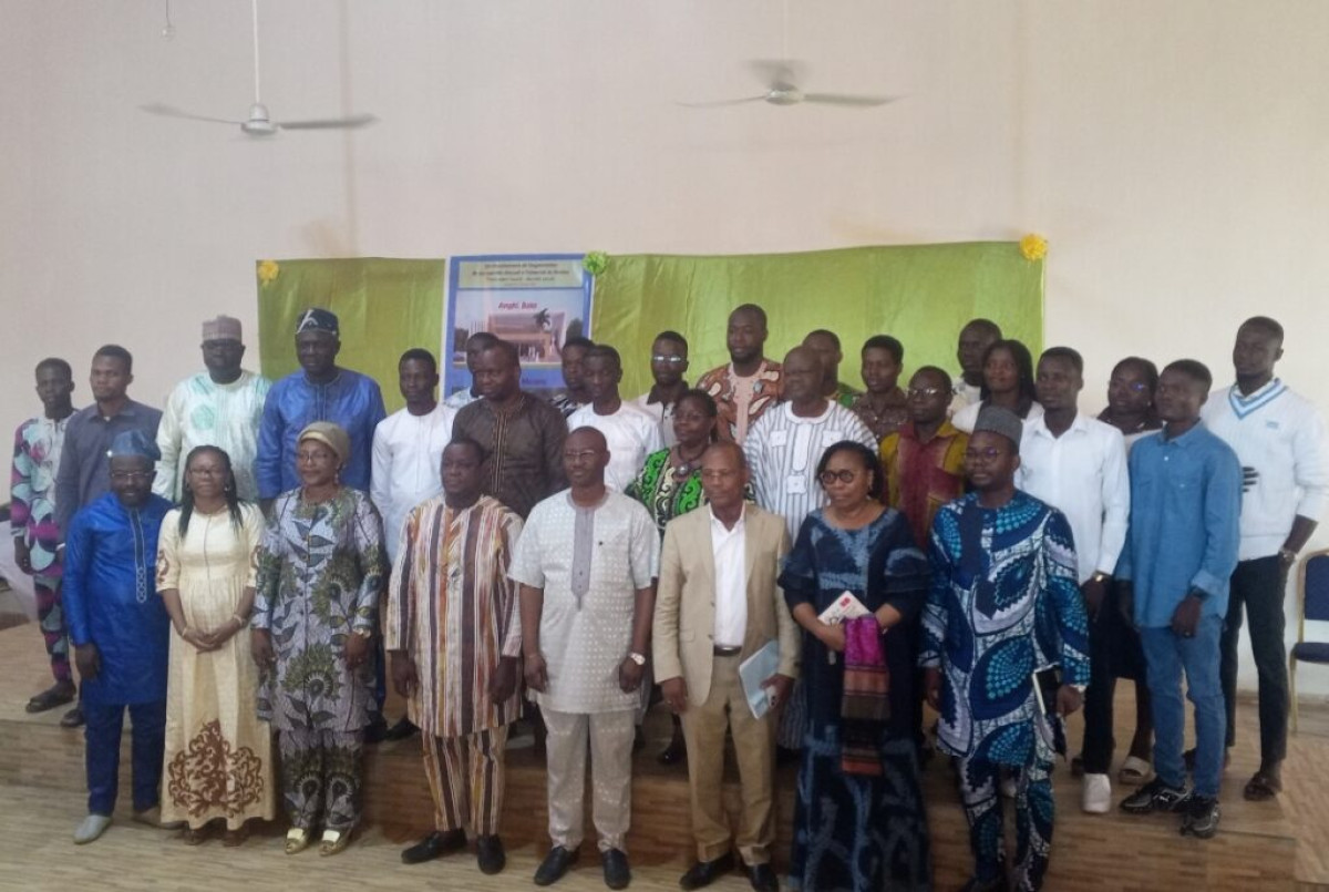 En visite de travail à l&rsquo;université de parakou: Eléonore Yayi et Sèdami Médégan Fagla saluent les résultats de l&rsquo;équipe rectorale 