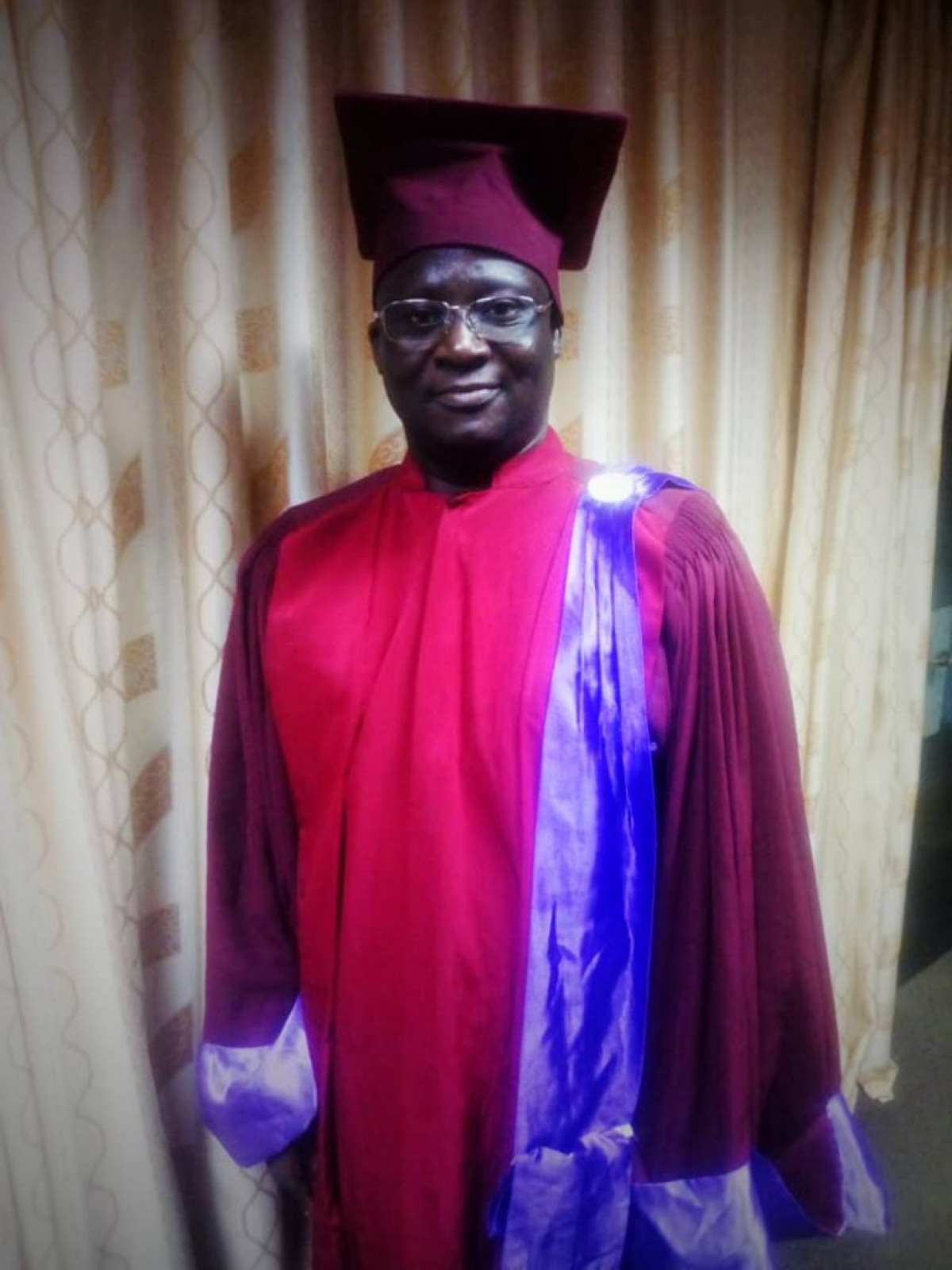 ENSEIGNEMENT SUPÉRIEUR AU BÉNIN : Télesphore C. Nounagnonhou fait docteur à l’Université d’Abomey-Calavi  . Il obtient une mention très honorable avec félicitations du jury