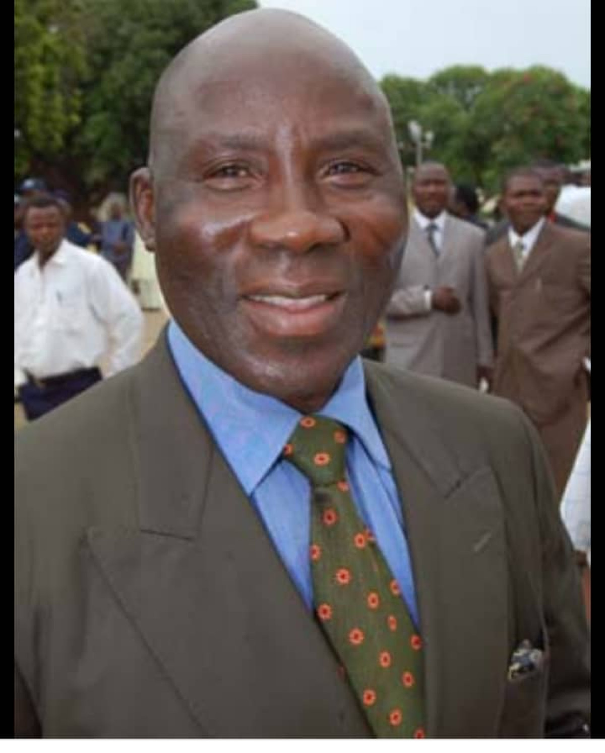 POUR L’APAISEMENT DU CLIMAT SOCIOPOLITIQUE AU BENIN, : L&rsquo;He Wallis Zoumarou défend les partis en difficulté