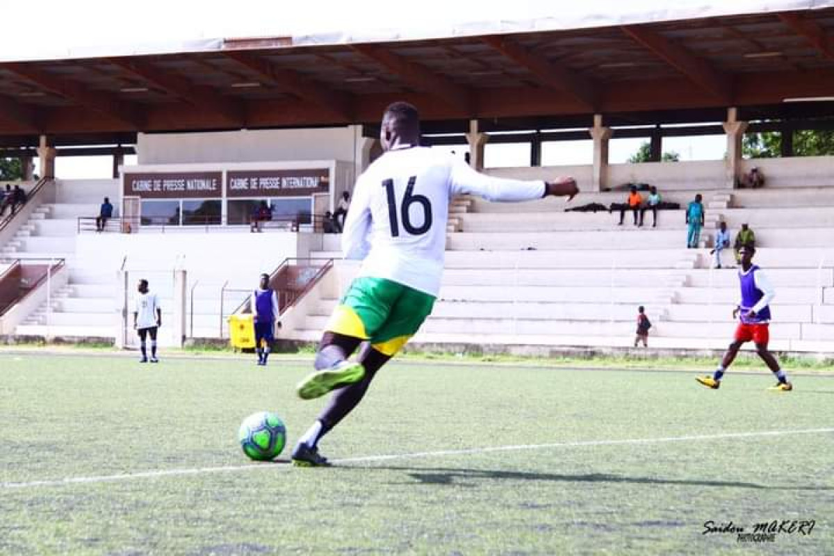 SPORT : Mise en concession des stades aux entreprises propriétaires de clubs professionnels