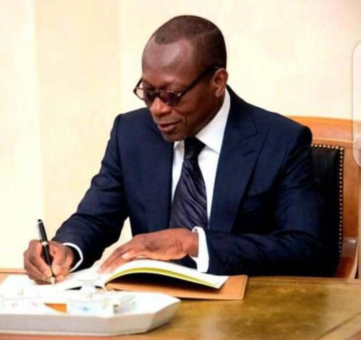 Gbadamassi, Prudencio, Saka Kina, Djaouga à la présidence: Talon nomme 12 ministres conseillers