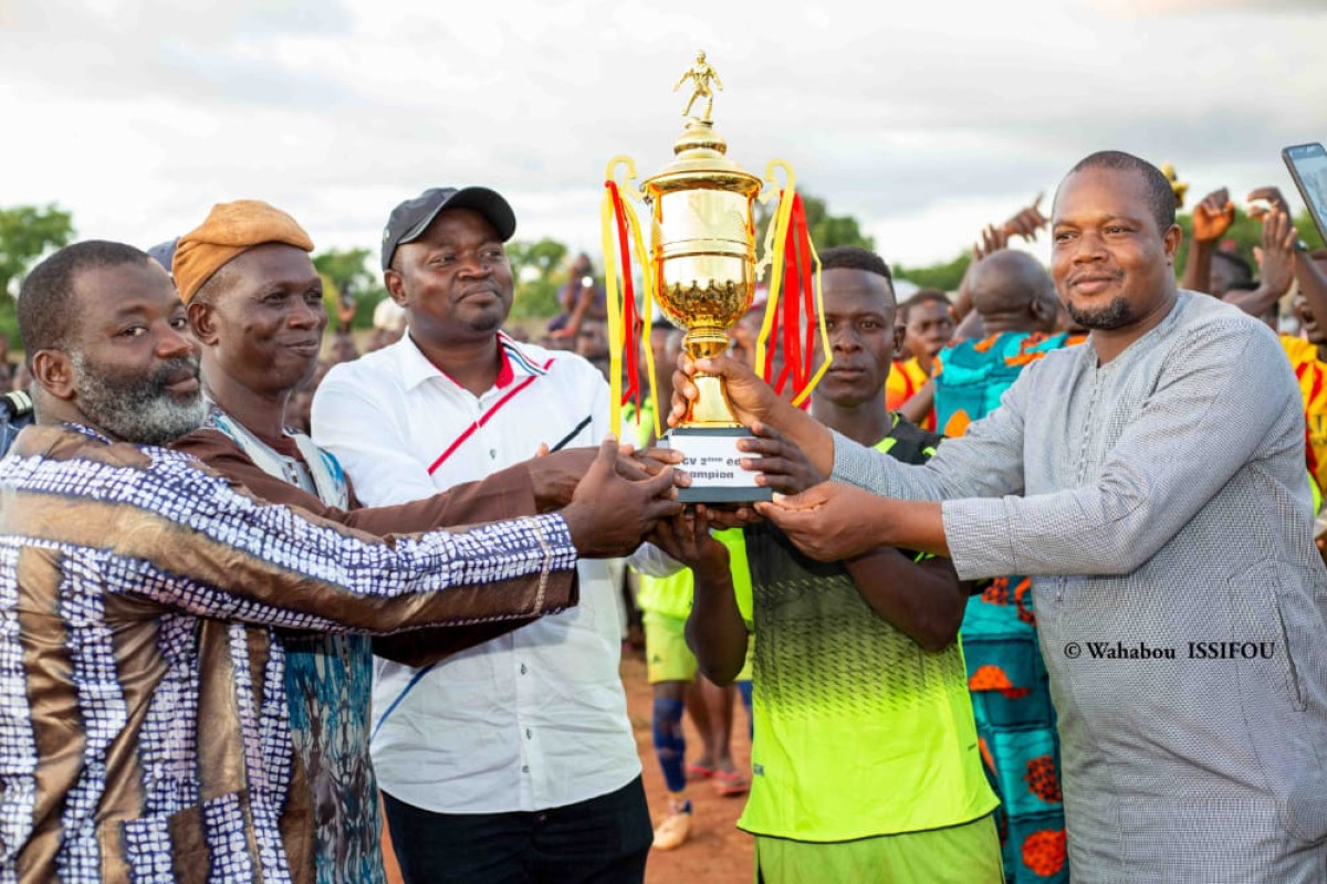FOOTBALL À KOUANDÉ/GRÂCE AU PARRAIN ABDOULAYE TOKO : Aminou Mama Ibrahim réalise l&rsquo;inédit à l&rsquo;endroit de la jeunesse