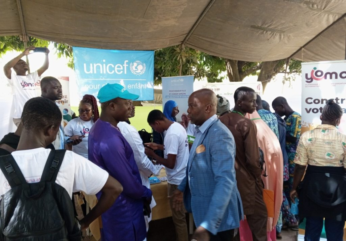 SALON DES MÉTIERS DE LA FLASH-UP : L&rsquo;Unicef soutient l&rsquo;initiative avec l&rsquo;appui financier de l&rsquo;Ue . Les étudiants découvrent les réalités du monde de l’emploi
