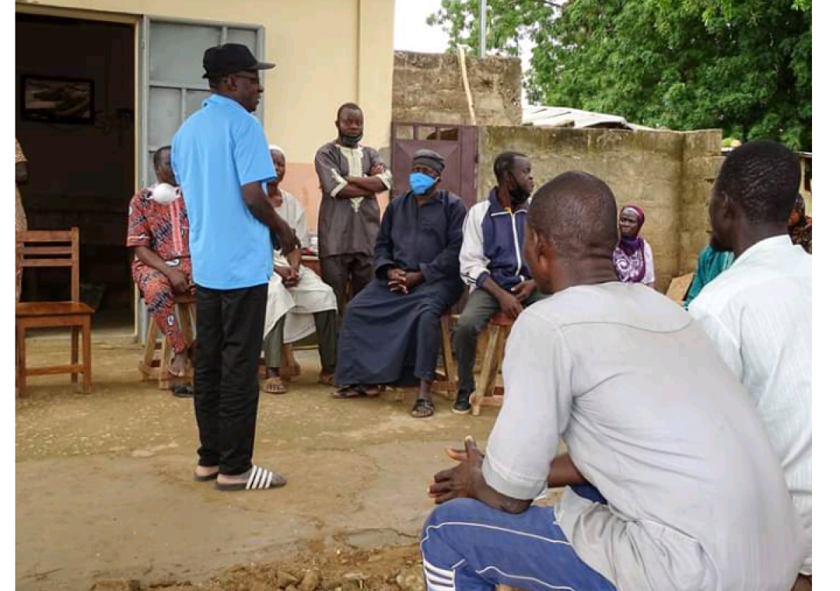 HYGIENE et ASSAINISSEMENT A BEMBÉRÉKÉ : Le maire Yaya Garba sensibilise ses populations