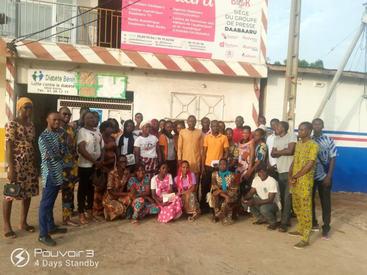 PARAKOU : Les jeunes de l’Ueeb Dokparou dans les locaux de Daabaaru