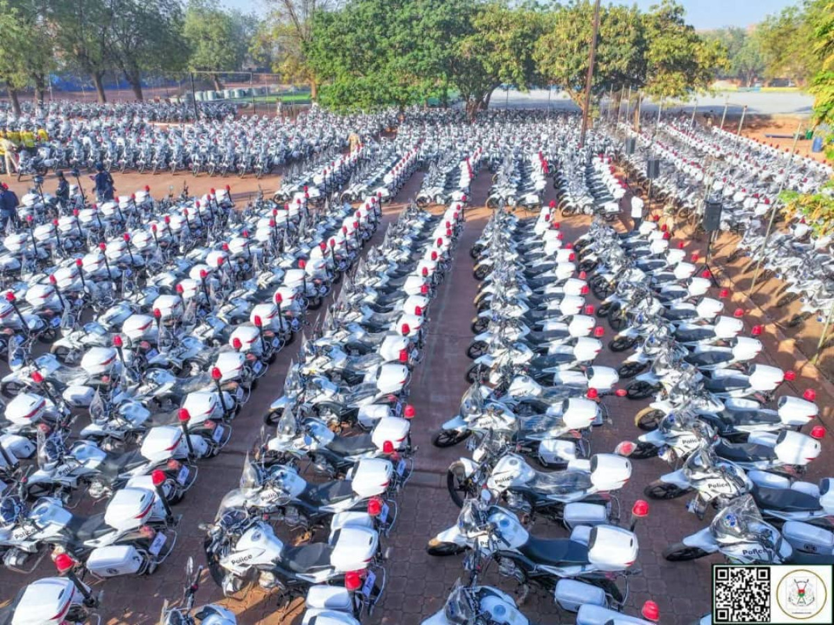 Burkina-Faso: Ibrahim Traoré met 2 000 motos à la disposition de la Police nationale