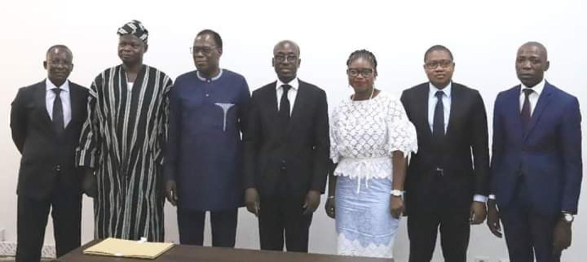 POUR LA VALORISATION DE L&rsquo;ART PLASTIQUE AU BÉNIN : Jean Michel Abimbola installe le Ca de la galerie nationale