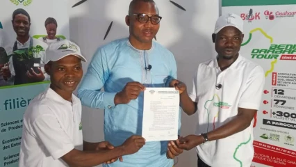 5è édition de bénin daabaaru tour: 40 demi-bourses distribuées aux communes par le groupe k-d.k