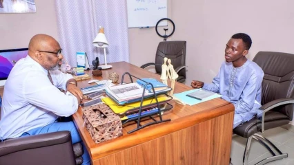 À TRAVERS UNE CAGNOTTE HEBDOMADAIRE DE 150 000F : Richard Boni Ouorou soutient des jeunes entrepreneurs béninois 