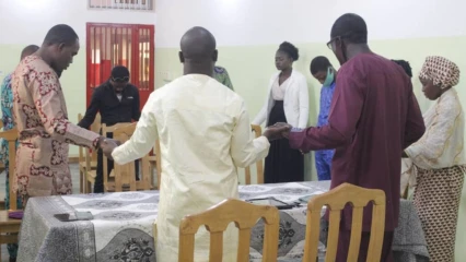 AN 2 DE LA CHAÎNE DAABAARU TV : Le personnel communie avec Dieu