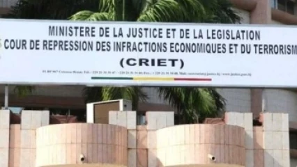 Après avoir escroqué 53 millions à un français: un jeune simule sa mort et se retrouve à la Criet