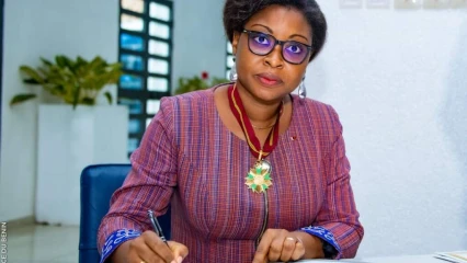 APRES SA DISTINCTION AU GRADE DE COMMANDEUR DE L’ORDRE NATIONAL DU BENIN La ministre Aurélie Adam Soulé reconnaissante envers le chef de l’Etat