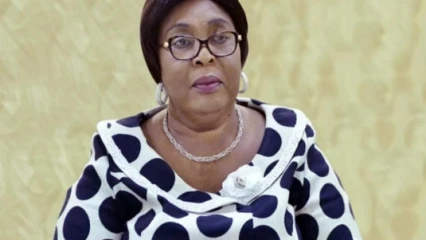 ARNAQUE DANS L’ORGANISATION DES CONCOURS AU BENIN : La ministre de la fonction publique appelle à la vigilance