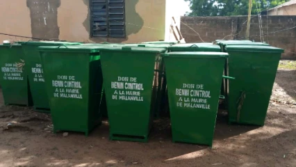 ASSAINISSEMENT  : Bénin-Control Sa offre des matériels à la mairie de Malanville