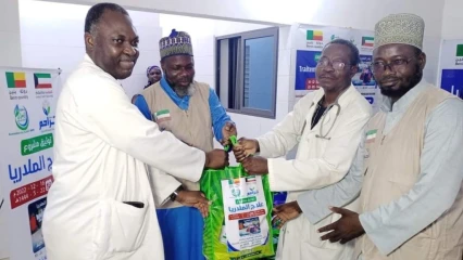ASSISTANCE AUX ENFANTS ATTEINTS DU PALUDISME SÉVÈRE AU CHUD/B-A : L&rsquo;association Al-Islaah fait don de 108 kits de traitement