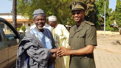 AUDIENCE AU CABINET DU PRÉFET DU BORGOU  : Sa majesté Akpaki Gobi Yinssè chez Djibril Mama Cissé