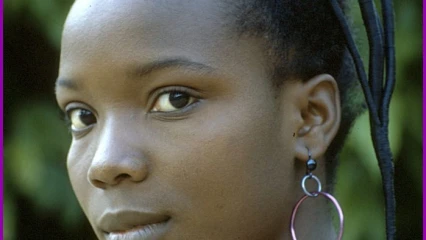 CHRONIQUE DES US ET COUTUMES : Les tresses de la beauté noire