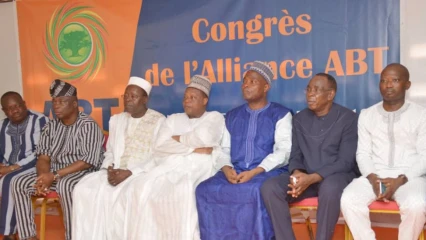 CONGRÈS EXTRAORDINAIRE DE L&rsquo;ALLIANCE POUR UN BENIN TRIOMPHANT : Abt et ses militants optent pour la Dynamique Républicaine