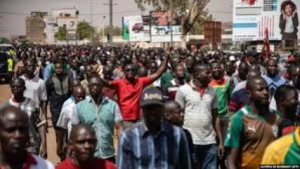 COUP D&rsquo;ETAT AU BURKINA-FASO : Les manifestants font appel à la Russie