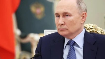 ÉLECTION PRÉSIDENTIELLE EN RUSSIE   :  Vladimir Poutine en route pour briguer un 5è mandat 