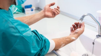 EXERÇANT DANS L&rsquo;ILLÉGALITÉ : Quatre cliniques privées dans l&rsquo;œil du cyclone