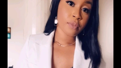 FACULTÉ DES SCIENCES DE SANTÉ DE COTONOU : Dr Bona Darou Ousmane décroche son Des en ophtalmologie . Major de sa promotion, elle reçoit une distinction