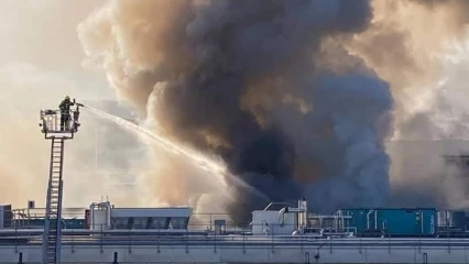 FRANCE :  L&rsquo;imprimerie du Franc Cfa partie en fumée