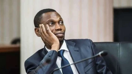 INTOXIQUÉES PAR LA POUSSIÈRE DE L&rsquo;ENCLAVEMENT : Les populations de Kouandé, sans pharmacie, meurent à petit feu . Le silence du ministre Hounkpatin qui encourage la consommation des faux médicaments