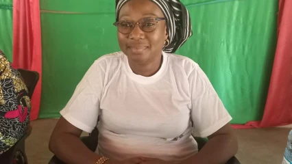 JOURNÉE INTERNATIONALE POUR L&rsquo;ÉLIMINATION DE LA VIOLENCE À L&rsquo;EGARD DES FEMMES : Dr Jamillah Kissira Maurat Faladé échange avec les femmes et filles de Nikki