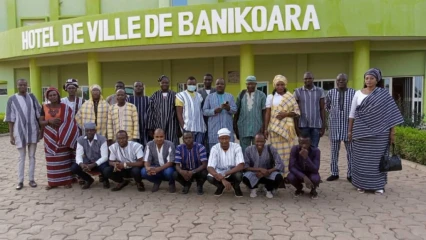 MAIRIE DE BANIKOARA : Le personnel administratif se présente les vœux