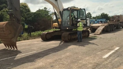 NIKKI/FRONTIÈRE BÉNINO-NIGÉRIANE :  Grâce aux diligences de la mairie, le pont de Tchikandou cédé en construction  . L&rsquo;entreprise Sogea Satom à pied d&rsquo;œuvre
