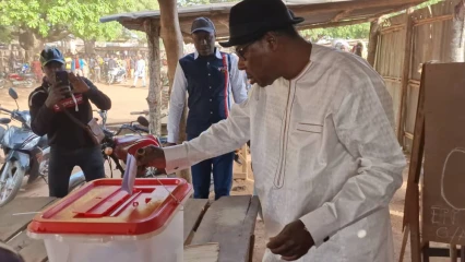 PARAKOU : L&rsquo;ancien Président Boni Yayi a voté  . Voici son adresse après l&rsquo;accomplissement de son devoir civique